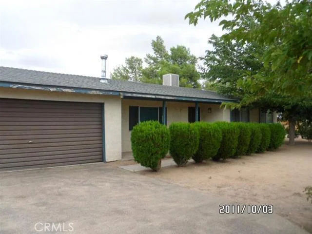 18738 Albany, Hesperia, CA 92345