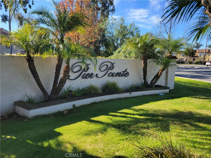 19075 Oceanport #7, Huntington Beach, CA 92648