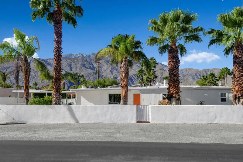 1127 Calle Rolph, Palm Springs, CA 92262