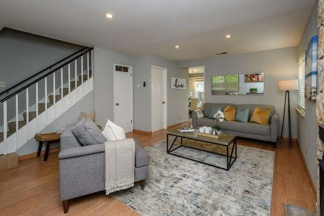 627 Hickey #E, Pacifica, CA 94044