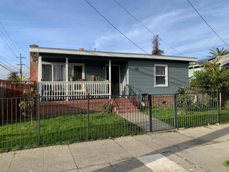 1901 96th, Oakland, CA 94603