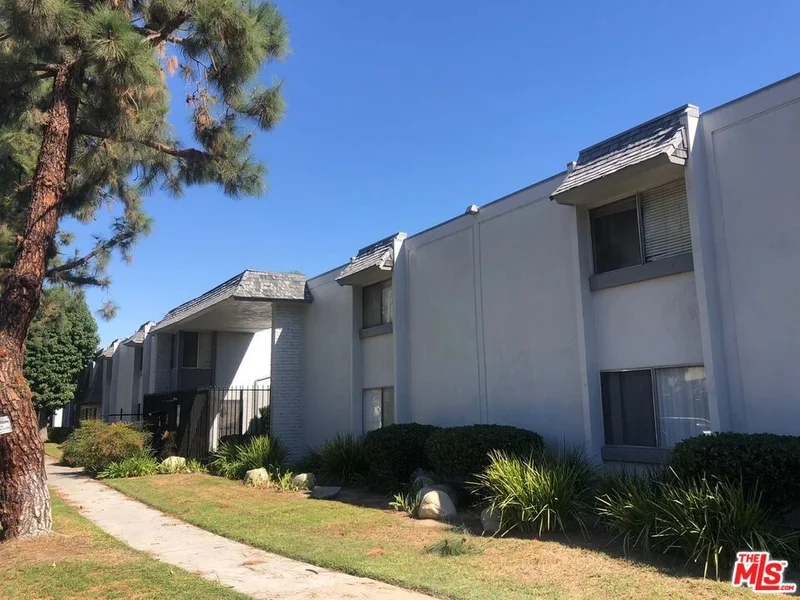 5500 Ackerfield #501, Long Beach, CA 90805