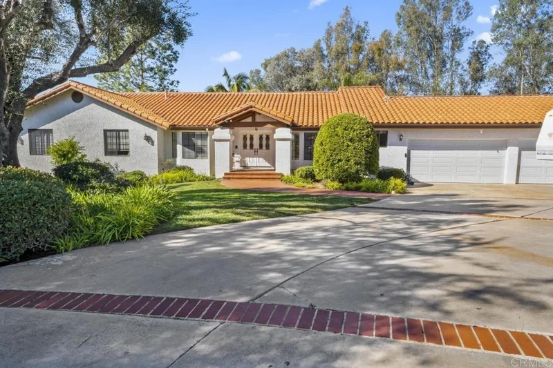 29762 Nella, Vista, CA 92084