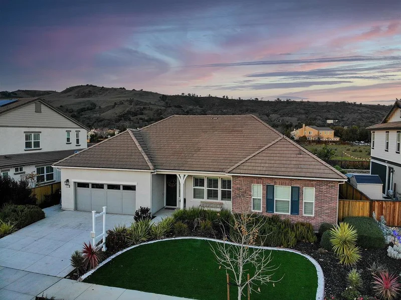 18764 White Moon, Morgan Hill, CA 95037