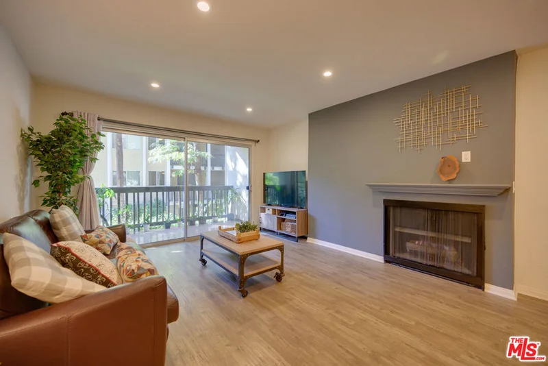 5119 Raintree #184, Culver City, CA 90230