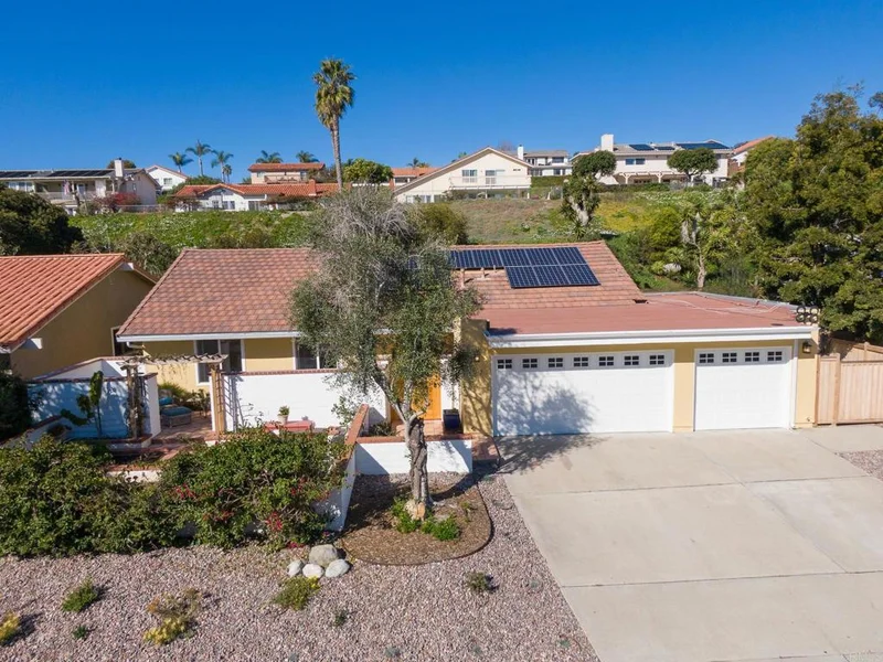 427 Santa Helena, Solana Beach, CA 92075