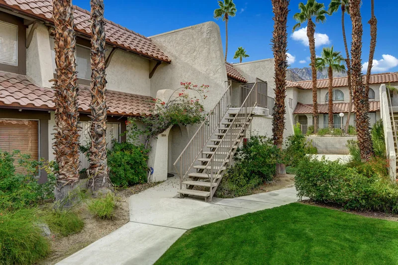 1860 Mira Loma, Palm Springs, CA 92262
