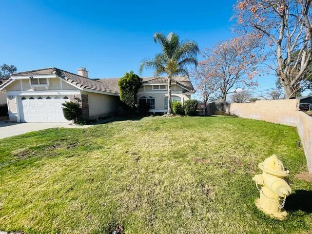 1050 Barnes, Calimesa, CA 92320