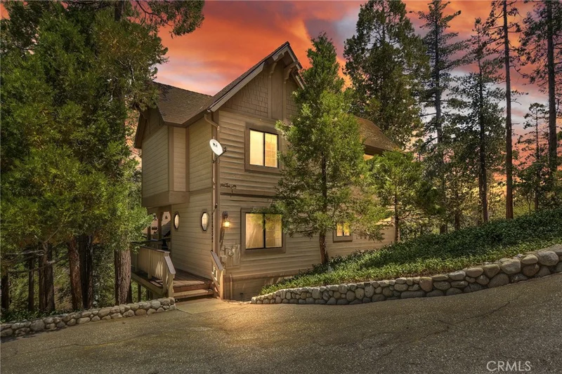27532 Bay, Lake Arrowhead, CA 92352