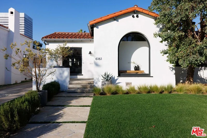 6161 Barrows, Los Angeles, CA 90048