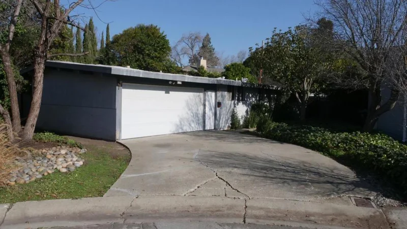 850 Wintergreen, Palo Alto, CA 94303