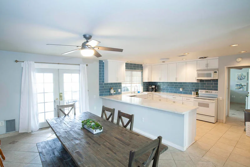 77400 California, Palm Desert, CA 92211
