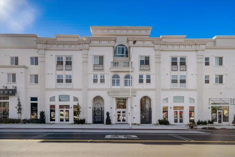 1048 Monroe #313, Santa Clara, CA 95050