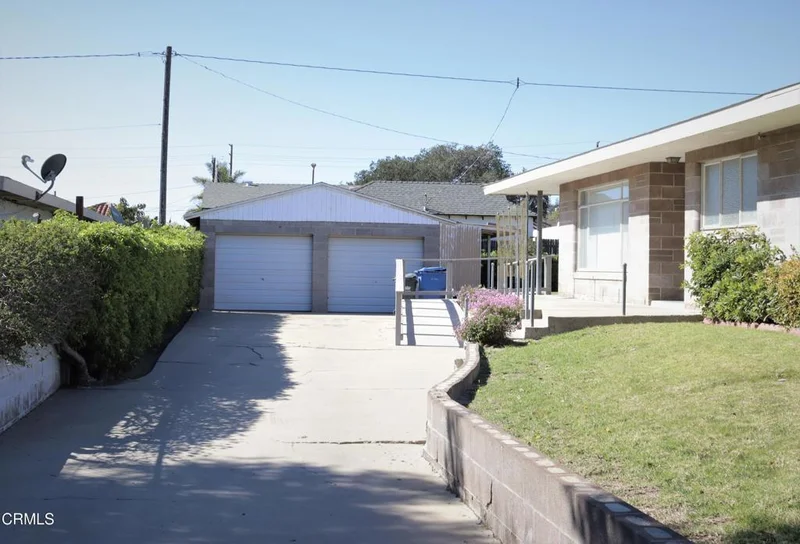 422 13th, Santa Paula, CA 93060