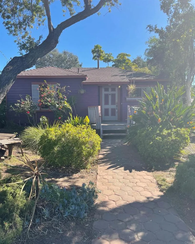 8705 Jefferson, La Mesa, CA 91941