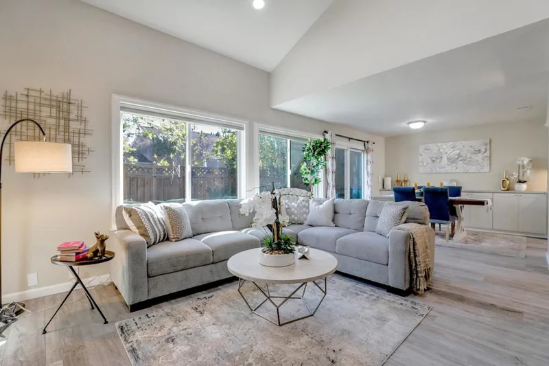 1135 Shaker, San Jose, CA 95120