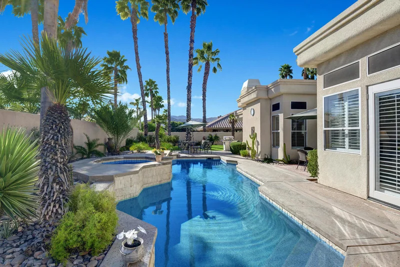 41860 Harrison, Palm Desert, CA 92211