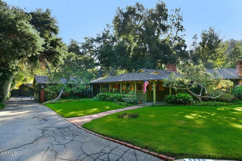 4228 Chula Senda, La Canada Flintridge, CA 91011