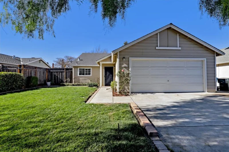 9127 Church, Gilroy, CA 95020