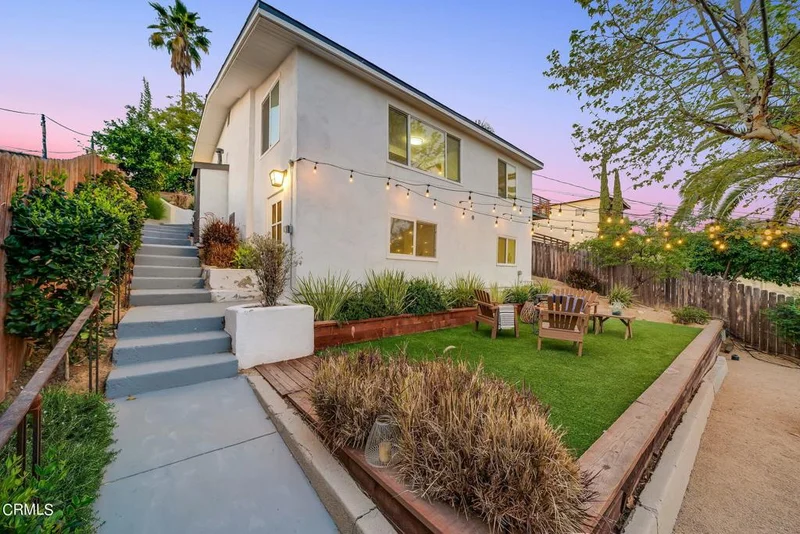 6203 St Albans, Los Angeles, CA 90042