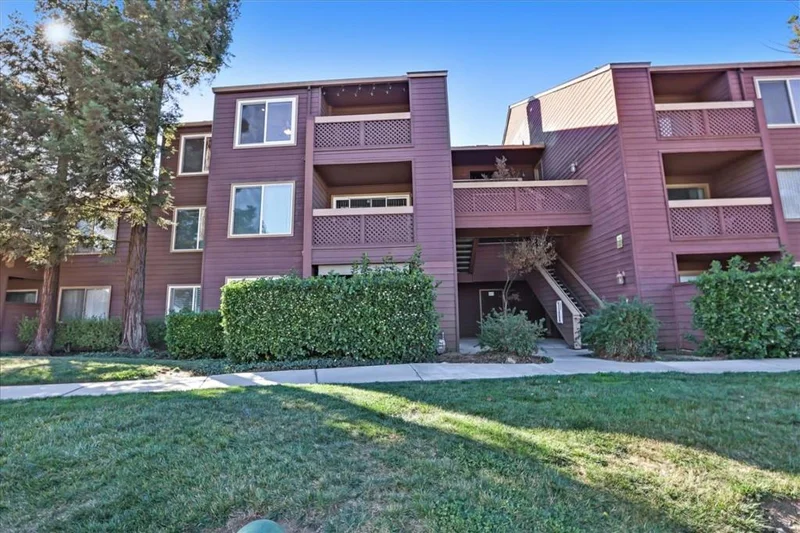 1152 Yarwood, San Jose, CA 95128