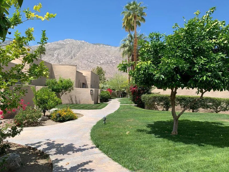 853 Arenas, Palm Springs, CA 92262