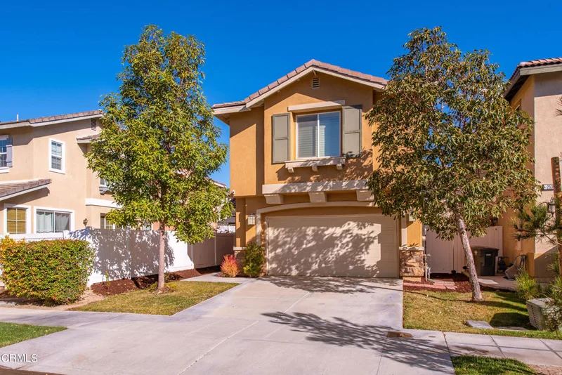 255 Cherrywood, Fillmore, CA 93015