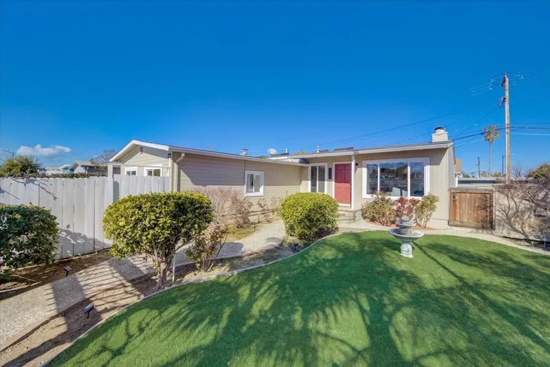 1855 Maxine, San Mateo, CA 94401