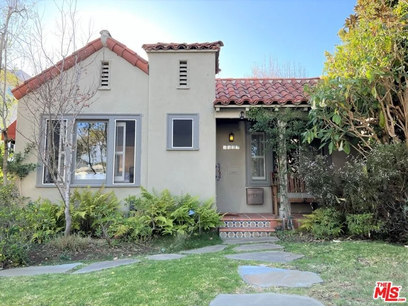 1027 Galloway, Pacific Palisades, CA 90272