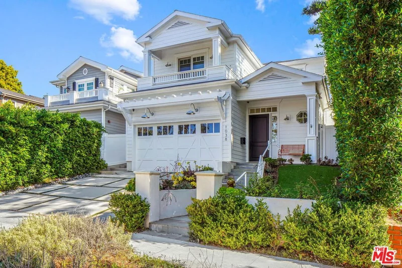1038 Embury, Pacific Palisades, CA 90272