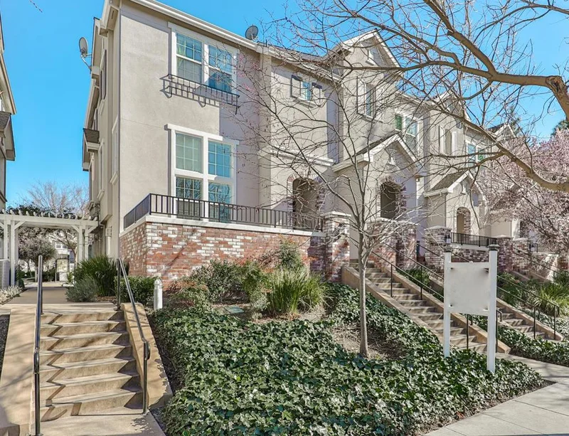 1143 Munich, Sunnyvale, CA 94089
