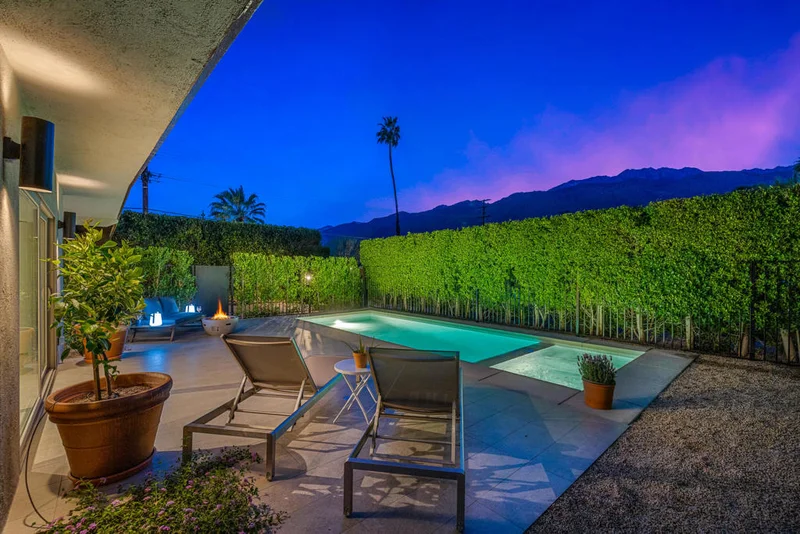 514 Plaza Amigo, Palm Springs, CA 92262