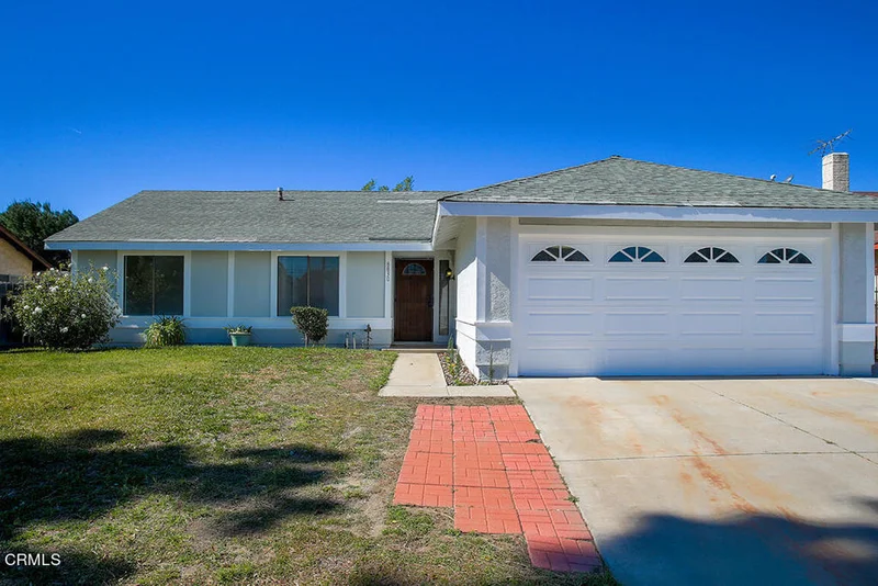 8830 Frankfort, Fontana, CA 92335
