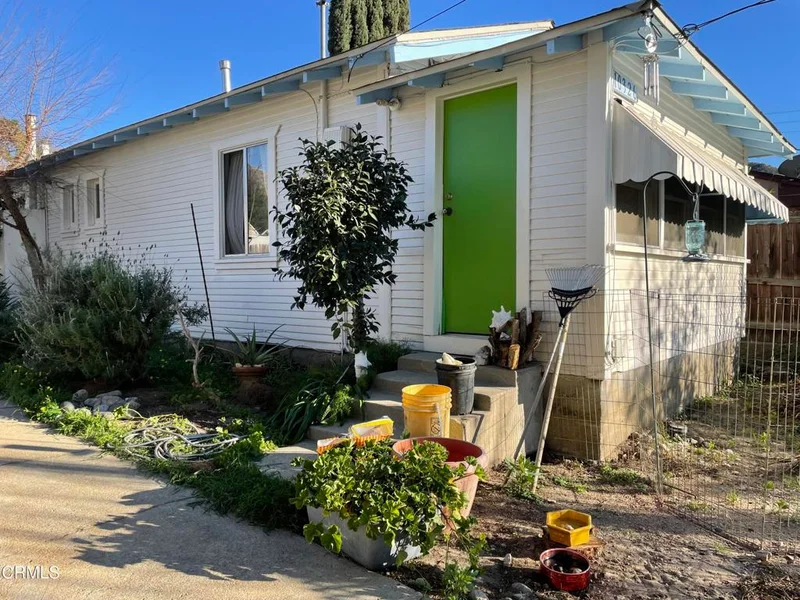 10326 Whitegate, Sunland, CA 91040