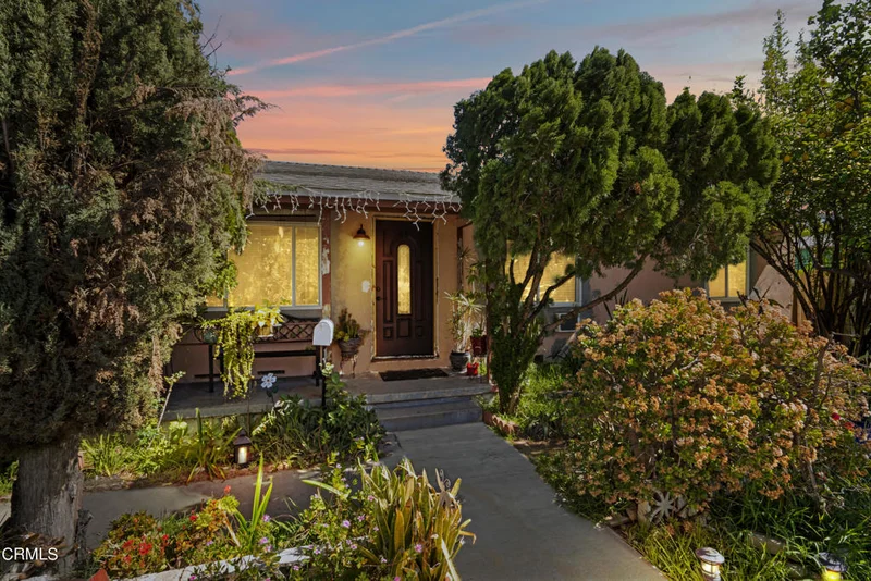 8844 Murietta, Panorama City, CA 91402