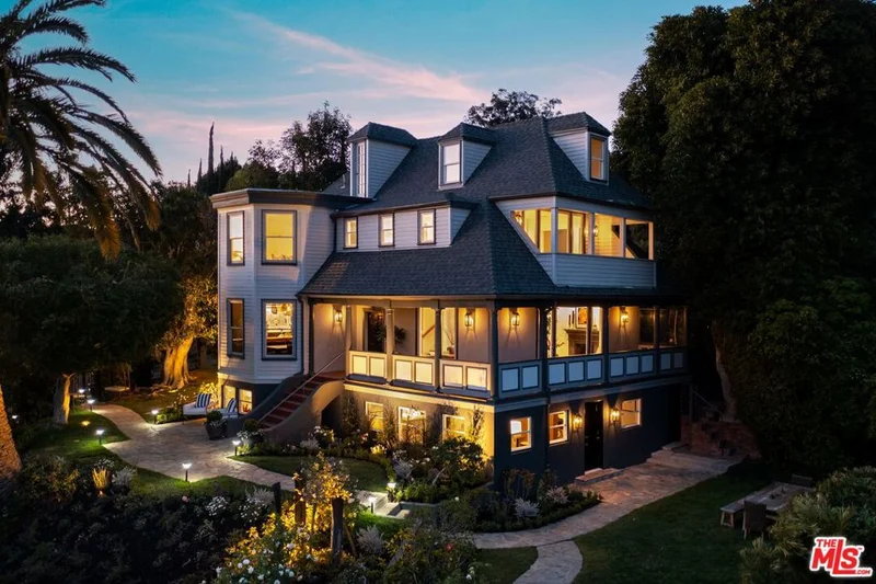 6235 Primrose, Los Angeles, CA 90068