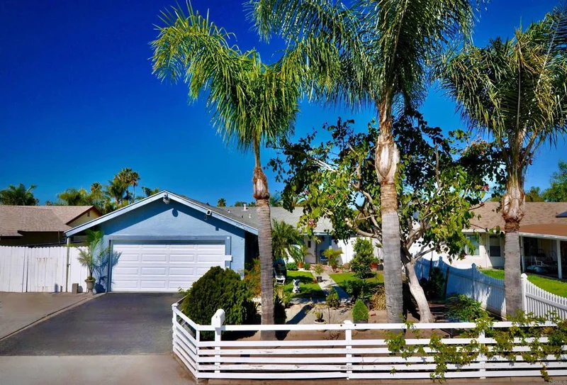 619 Starstone Dr, San Marcos, CA 92078