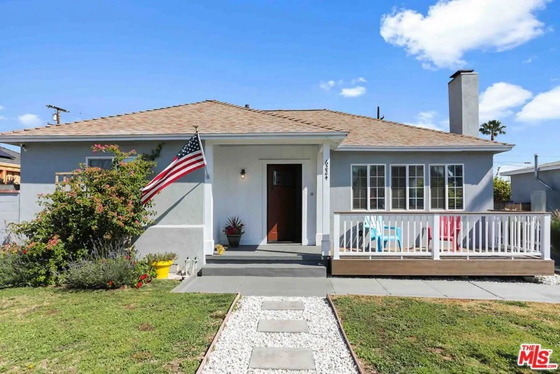6224 Peach, Van Nuys, CA 91411
