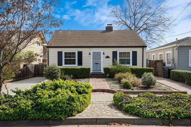 858 Jackson, San Jose, CA 95112