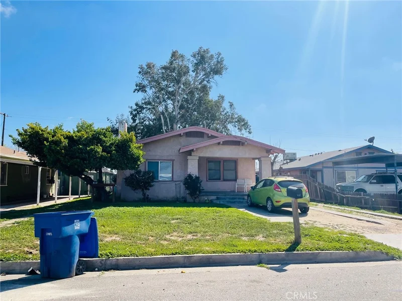 912 Riverside, Madera, CA 93638