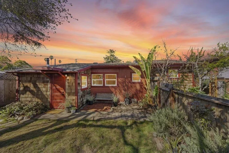 1122 Seabright, Santa Cruz, CA 95062