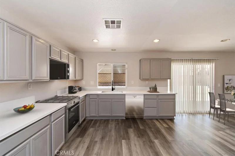 45064 18th, Lancaster, CA 93535