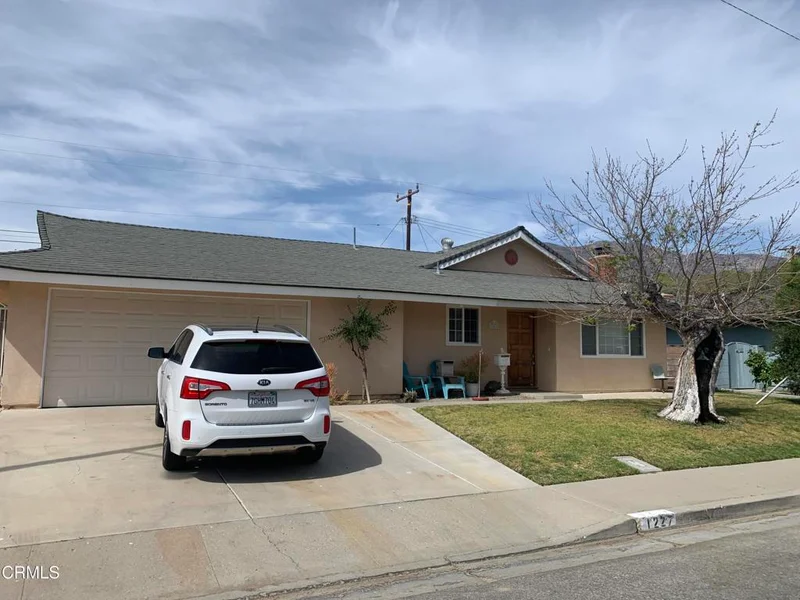 1227 Maple, Santa Paula, CA 93060