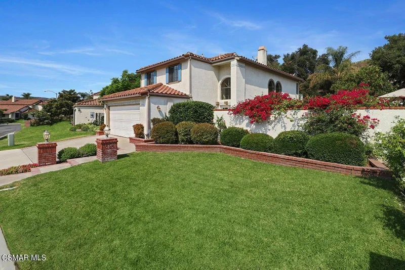 877 Congressional, Simi Valley, CA 93065