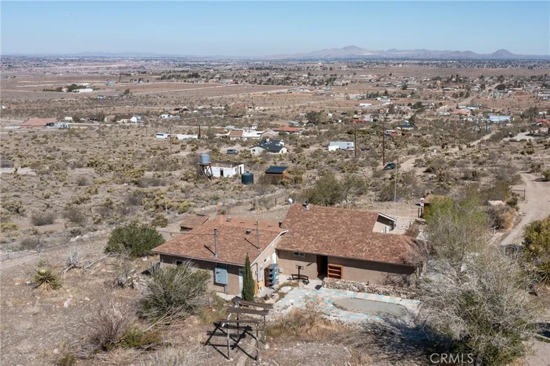 8797 Sidewinder, Apple Valley, CA 92308