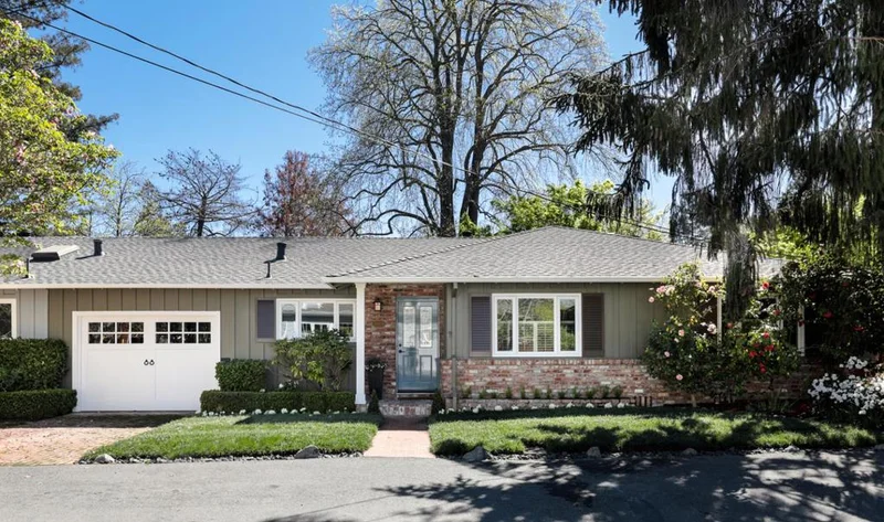 1015 Mallet, Menlo Park, CA 94025
