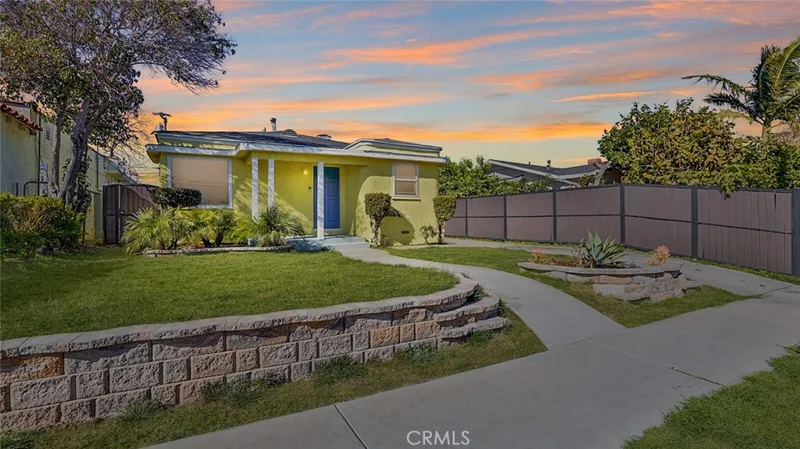 1135 102nd, Los Angeles, CA 90044