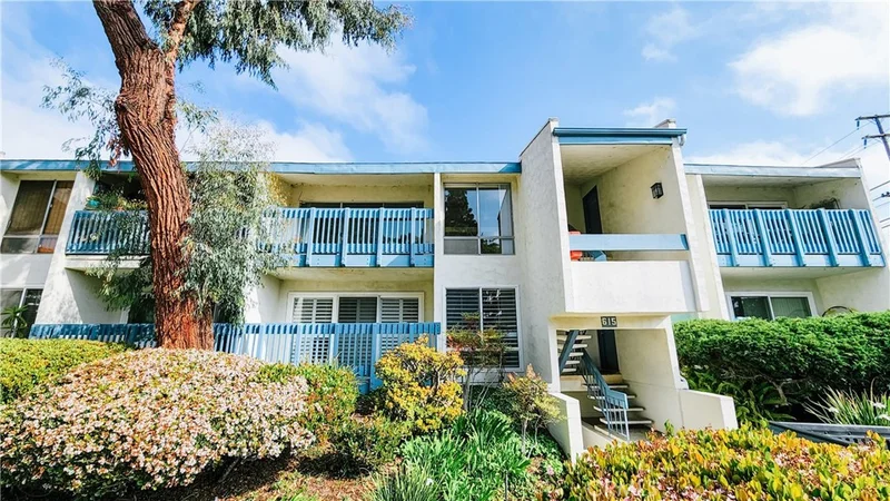 615 Prospect #207, Redondo Beach, CA 90277