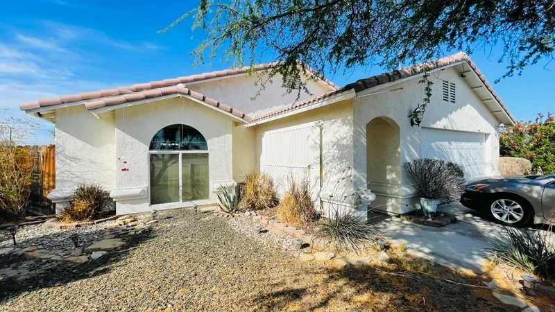 1230 Penelope, Thermal, CA 92274