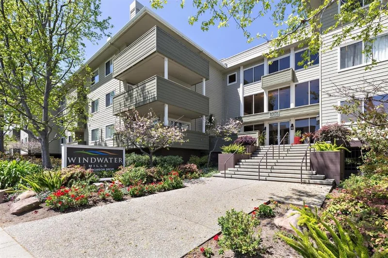 300 Murchison #319, Millbrae, CA 94030